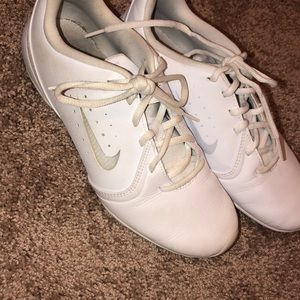 Nike cheer shoes